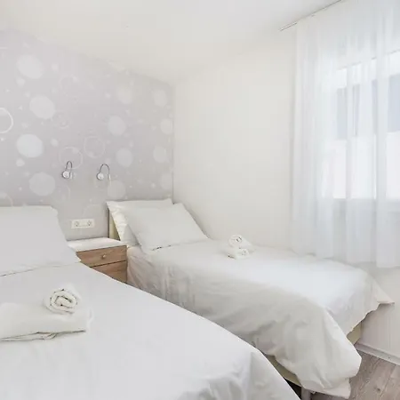 Mini Camping Funtana Hotel Porec Exterior photo